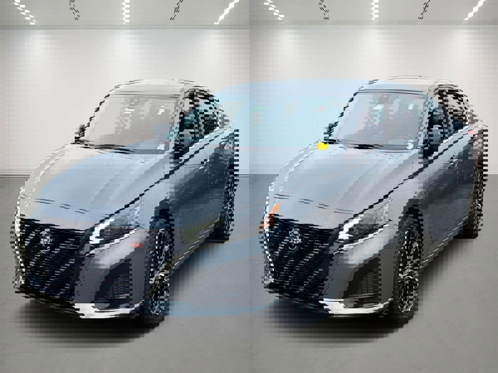 Used 2025 Nissan Altima 2.5 SR video 1