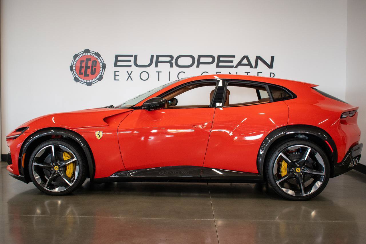 Used 2025 Ferrari Purosangue AWD/4WD image 32