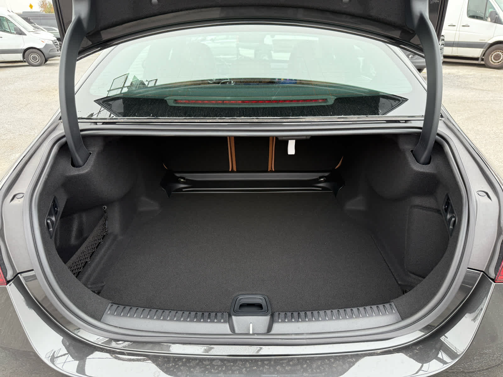 Used 2026 Mercedes-Benz E 350 4MATIC Sedan image 36