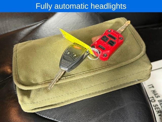 Used 2015 Jeep Wrangler Unlimited Rubicon image 22