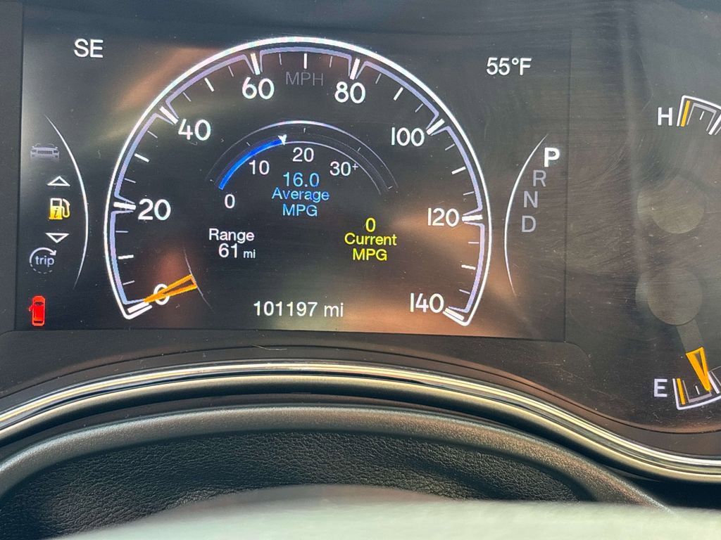 Used 2020 Jeep Grand Cherokee Limited AWD/4WD image 27