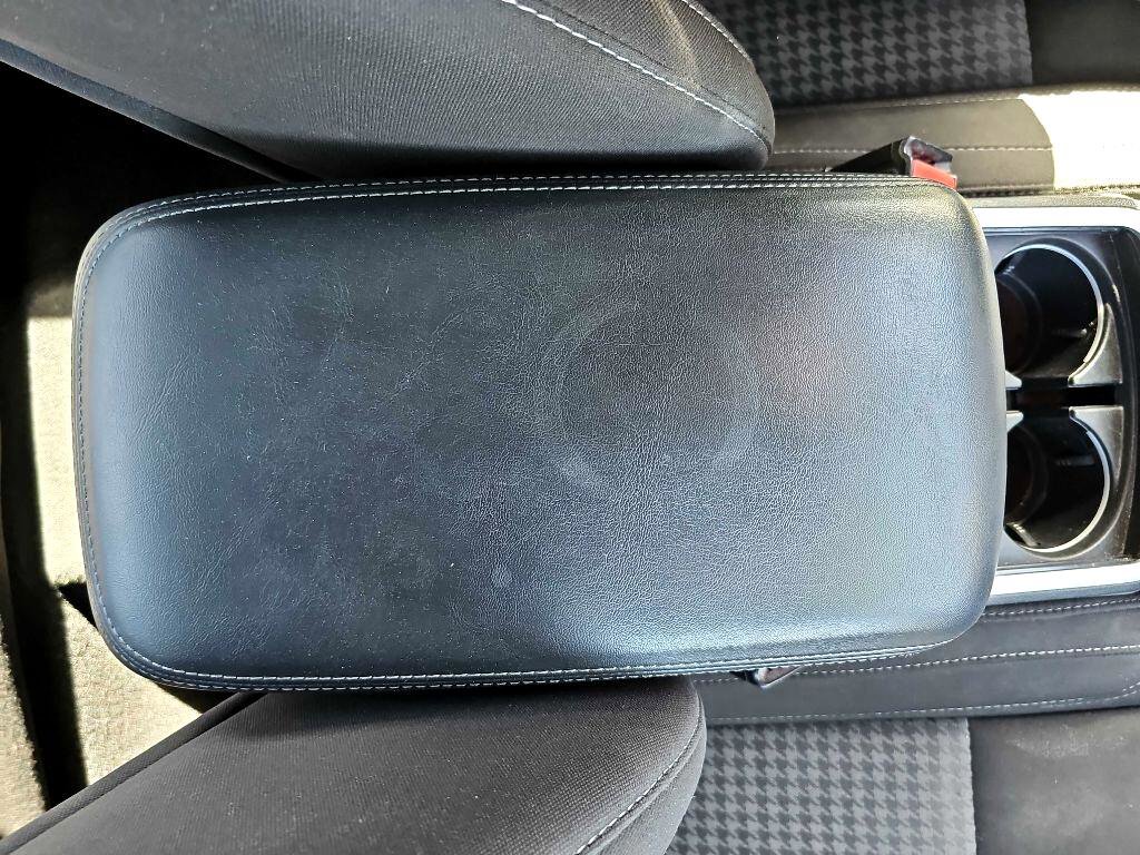 Used 2023 Dodge Charger SXT image 33