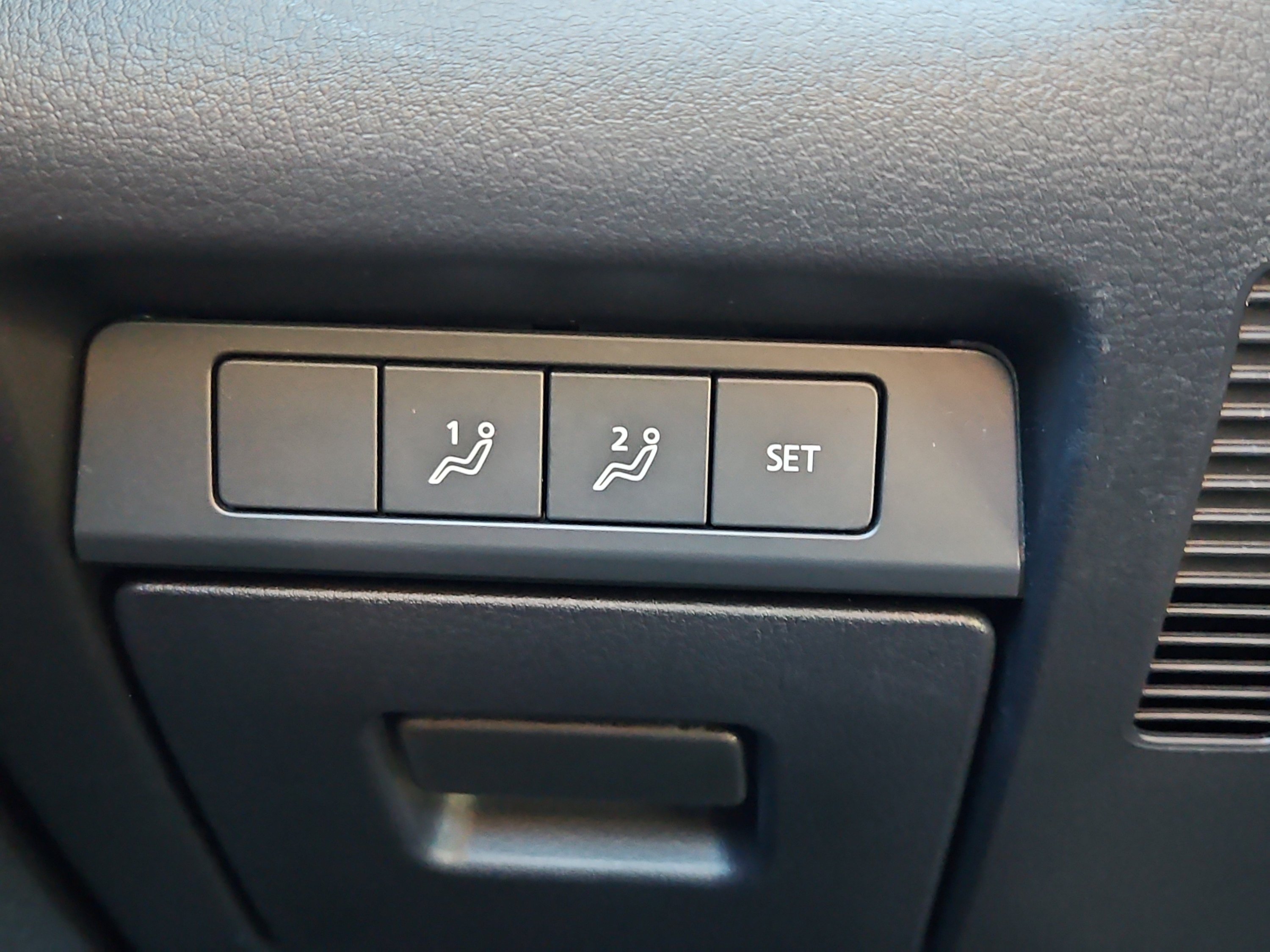 Used 2024 MAZDA CX-30 AWD 2.5 S w/ Preferred Package image 12