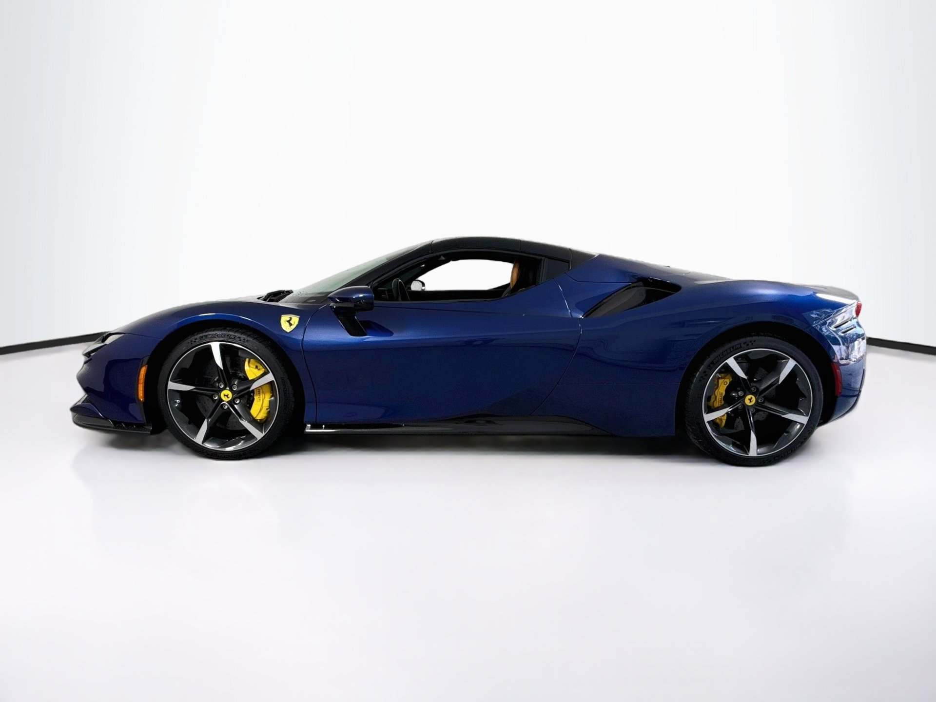 Certified 2024 Ferrari SF90 Spider AWD/4WD image 4