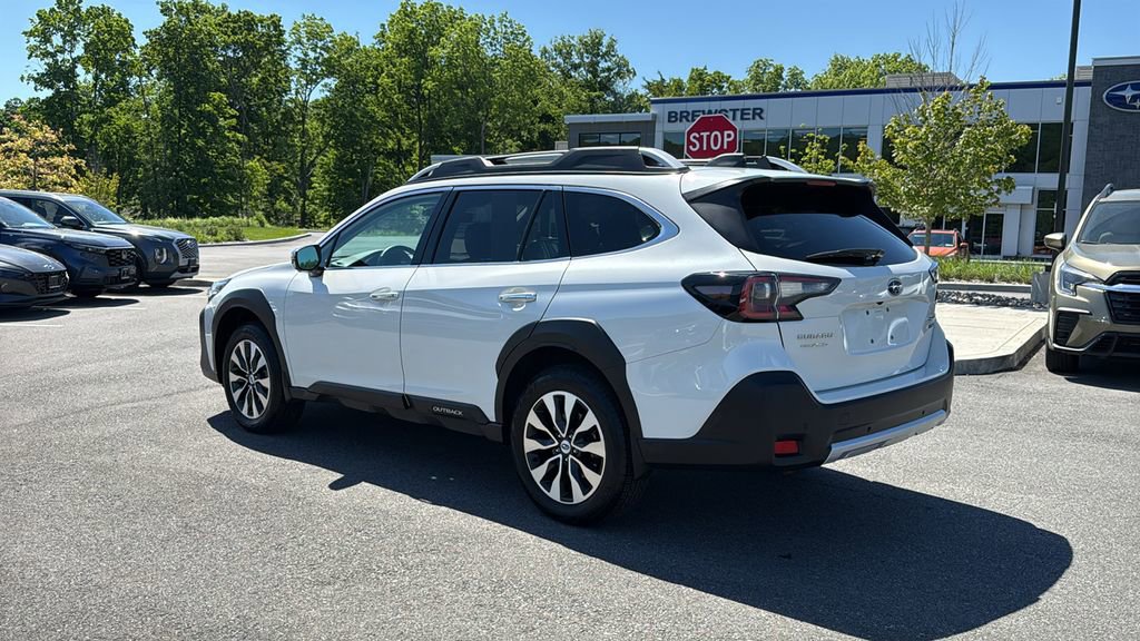 Certified 2024 Subaru Outback Touring AWD/4WD image 8