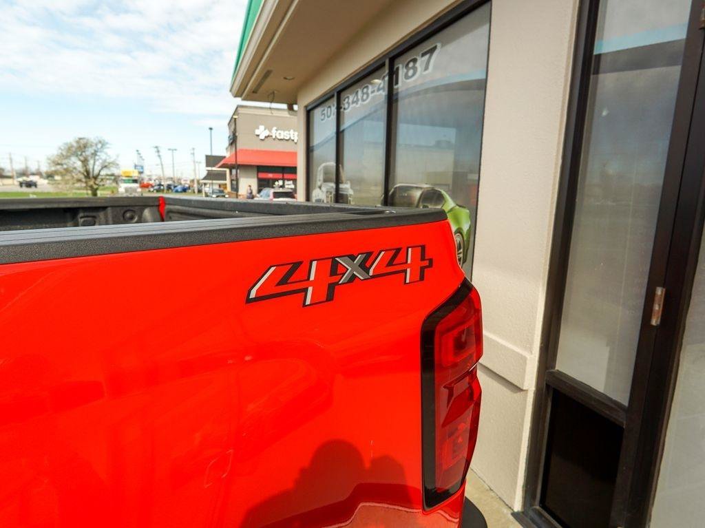 Used 2018 Chevrolet Silverado 3500 W/T w/ WT Convenience Package AWD/4WD image 9