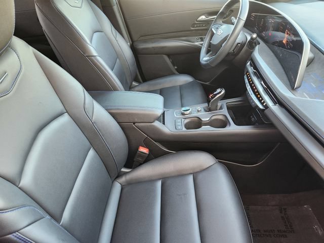 Used 2024 Cadillac XT4 Sport w/ Cold Weather Package FWD image 19