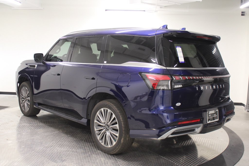 Certified 2025 INFINITI QX80 Luxe AWD/4WD image 3