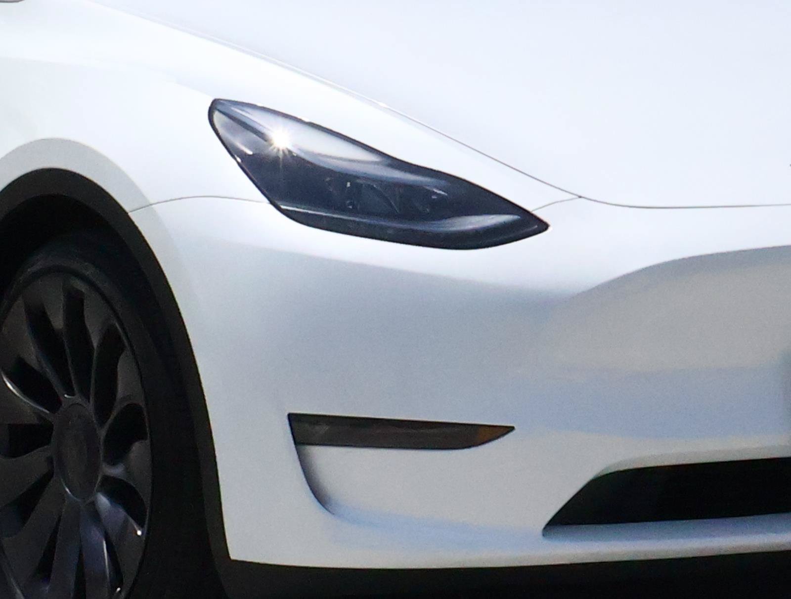 Used 2025 Tesla Model Y Performance AWD/4WD image 7