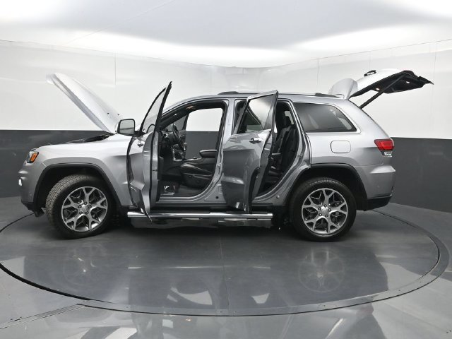 Used 2021 Jeep Grand Cherokee Limited w/ Luxury Group II AWD/4WD image 44
