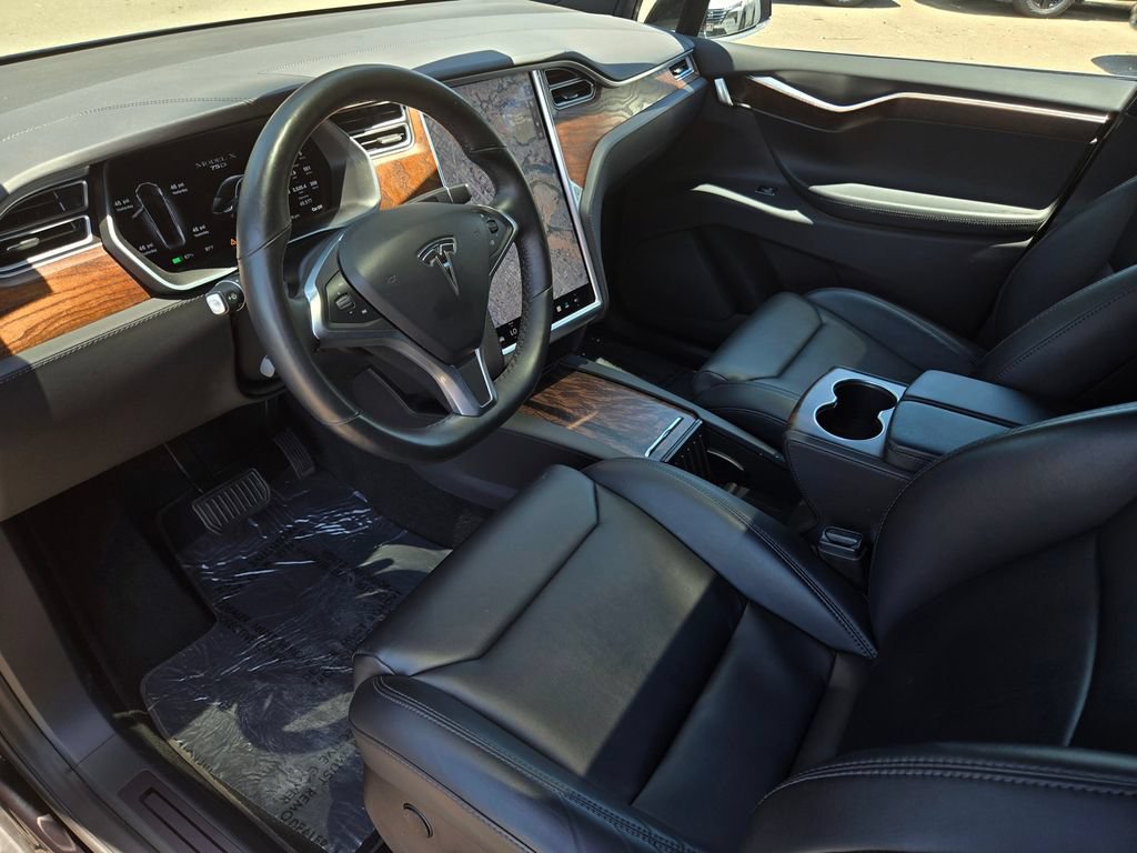 Used 2018 Tesla Model X 75D AWD/4WD image 11