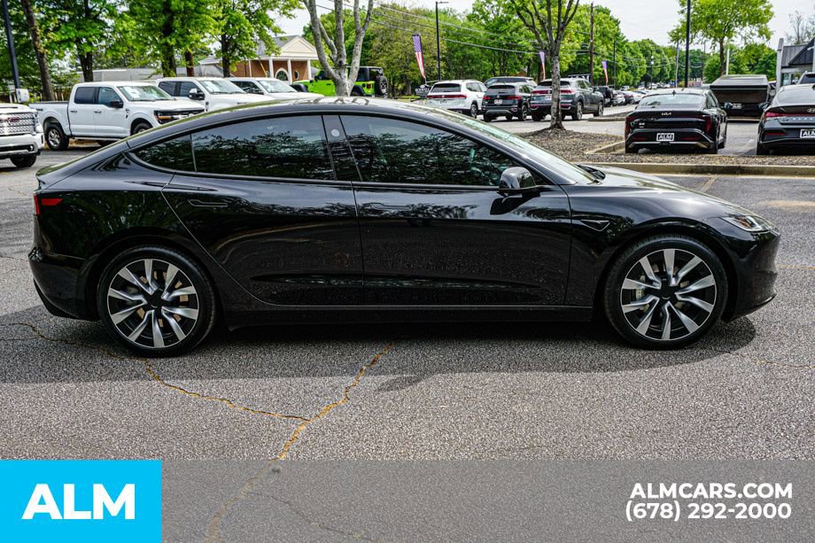 Used 2024 Tesla Model 3 Standard Range image 9