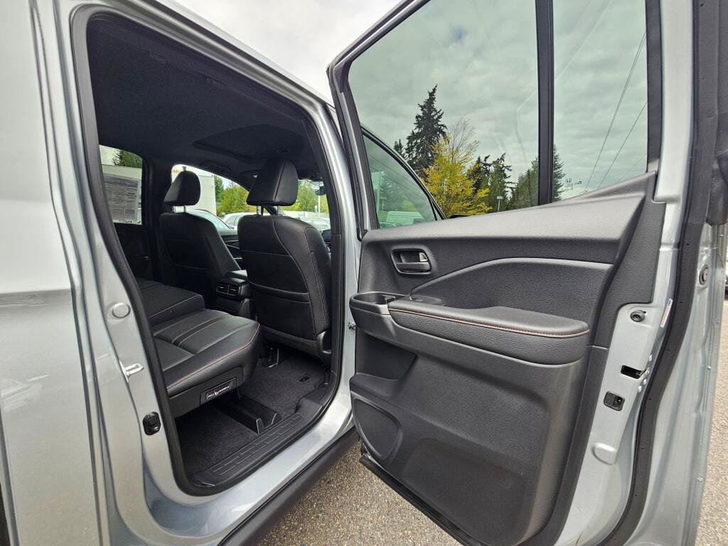 Certified 2025 Honda Ridgeline TrailSport image 14