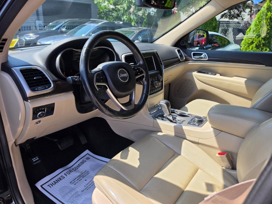 Used 2018 Jeep Grand Cherokee Limited AWD/4WD image 14