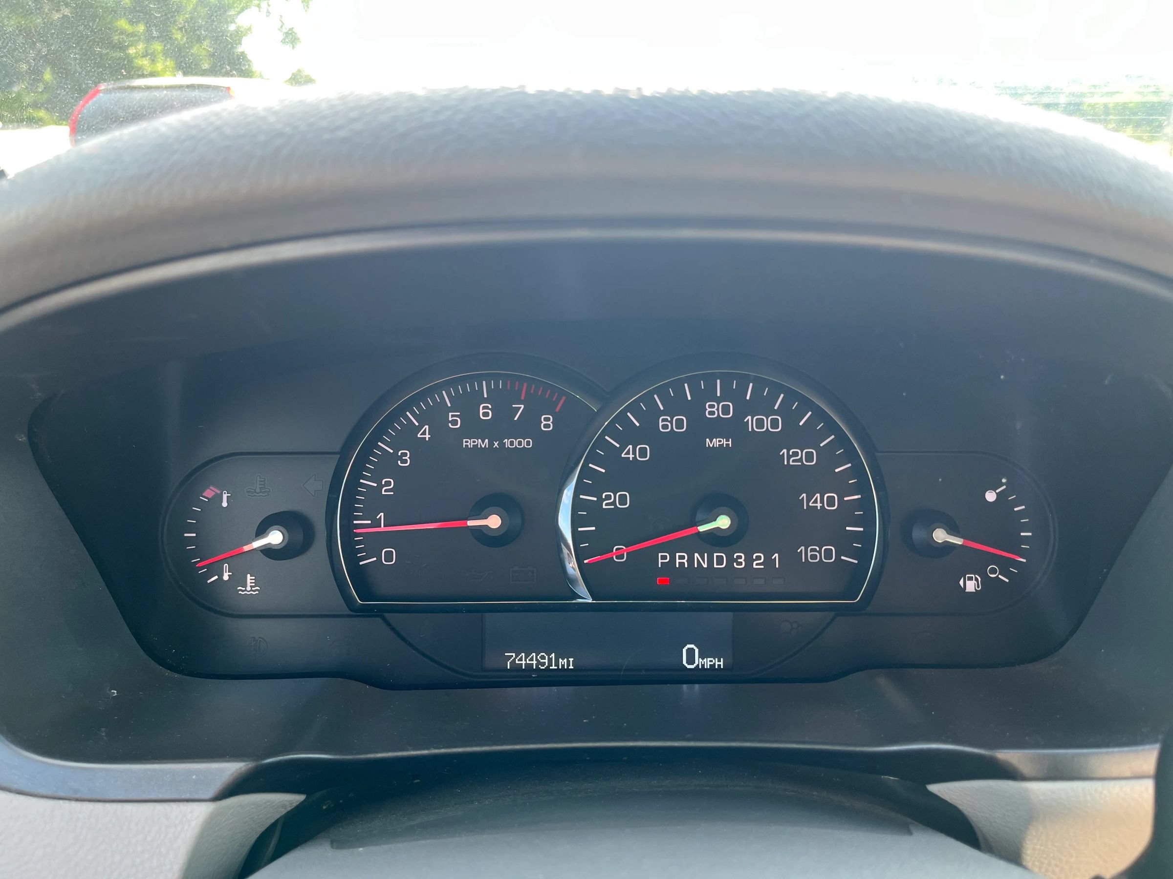 Used 2009 Cadillac DTS w/ Sun And Sound Package FWD image 19