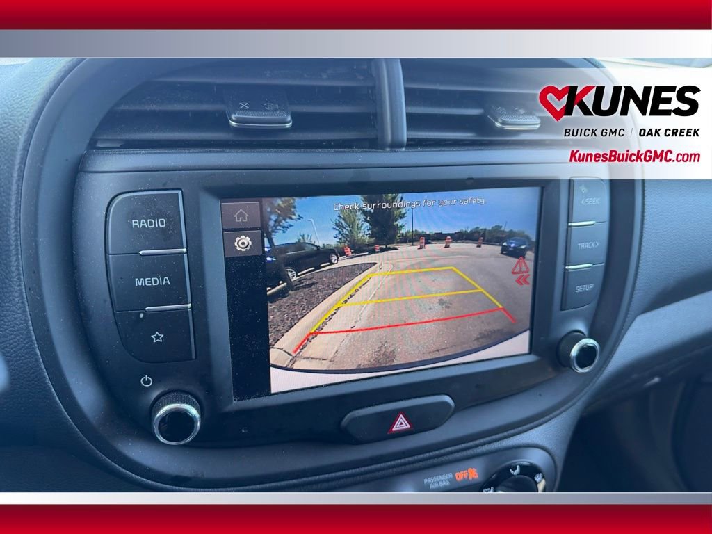 Used 2025 Kia Soul LX w/ LX Technology Package FWD image 15