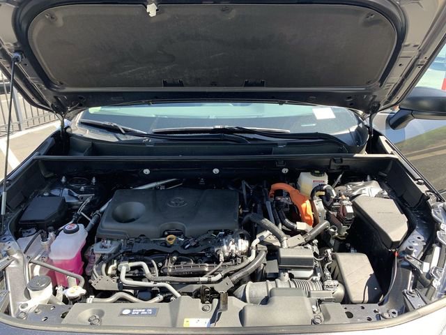 Used 2025 Toyota RAV4 LE AWD/4WD image 16