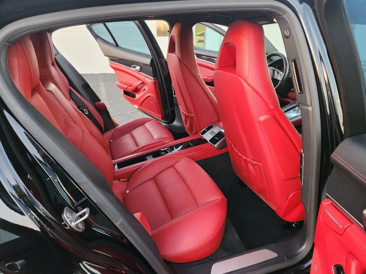 Used 2014 Porsche Panamera 4 image 12