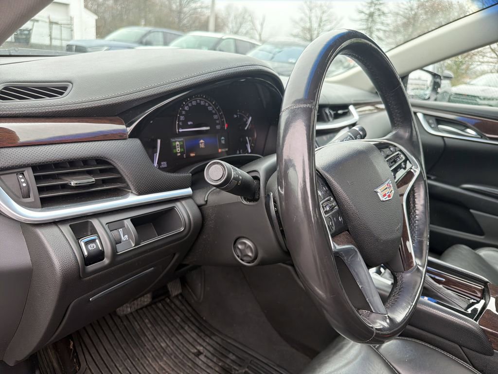 Used 2017 Cadillac XTS Luxury w/ Driver Awareness Package image 20