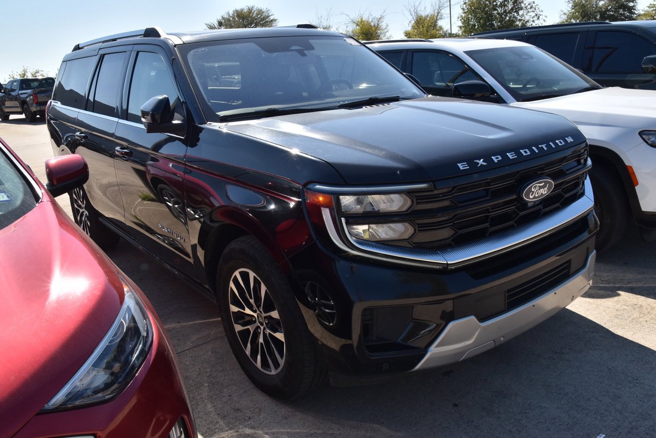 Used 2025 Ford Expedition Max Platinum AWD/4WD image 4