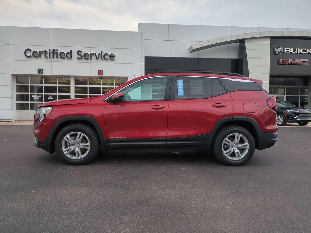 Certified 2022 GMC Terrain SLE w/ Driver Convenience Package image 8