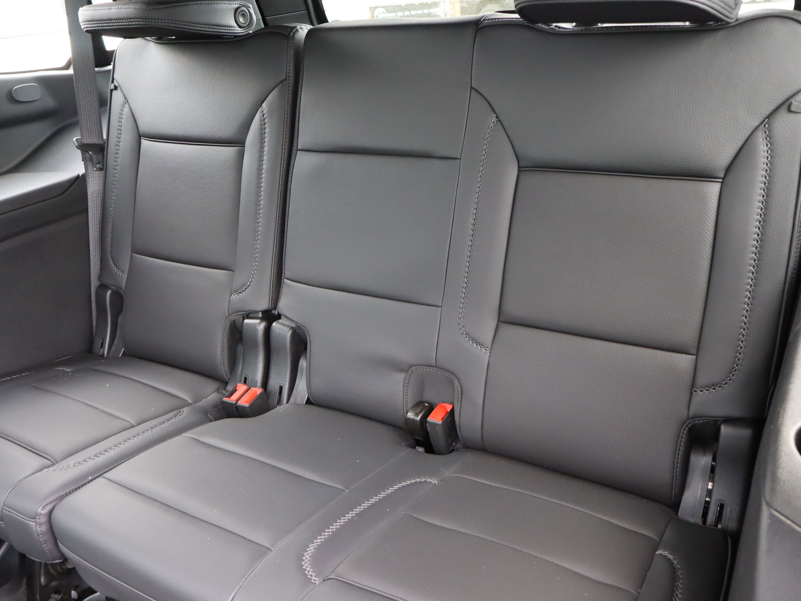 Certified 2024 GMC Yukon Denali image 35