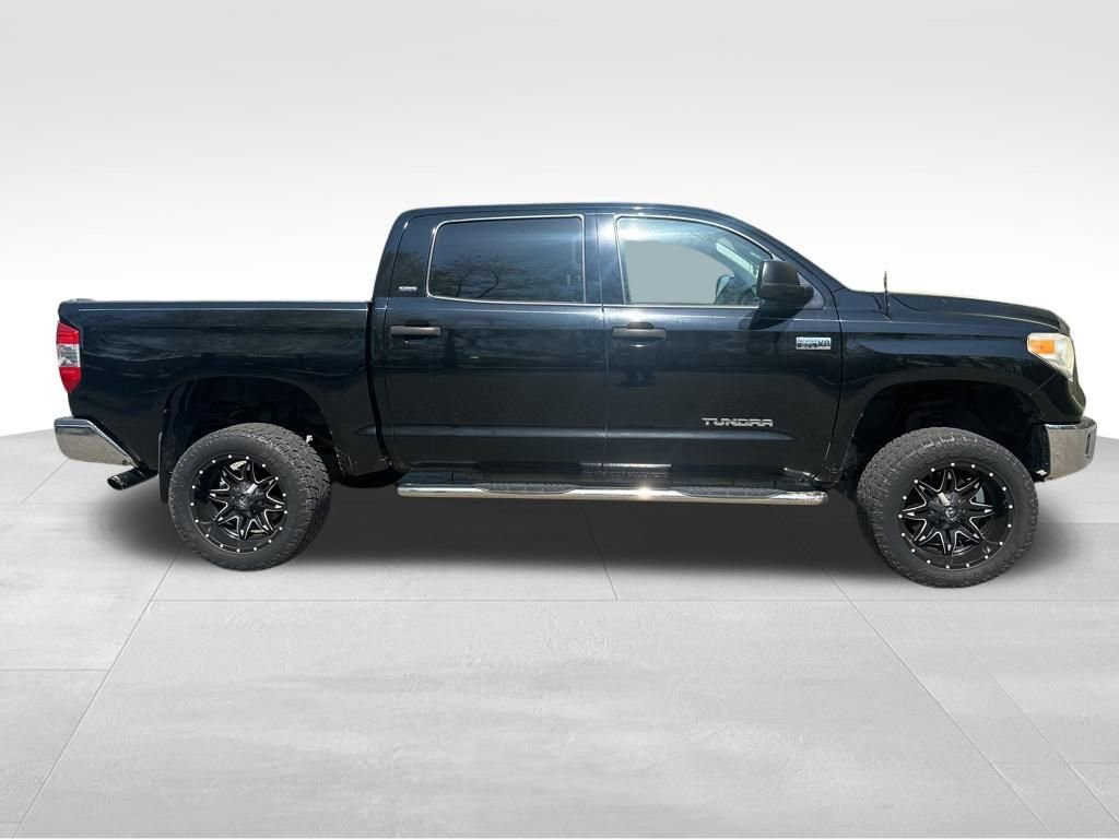 Used 2015 Toyota Tundra SR5 w/ SR5 Upgrade Package image 4