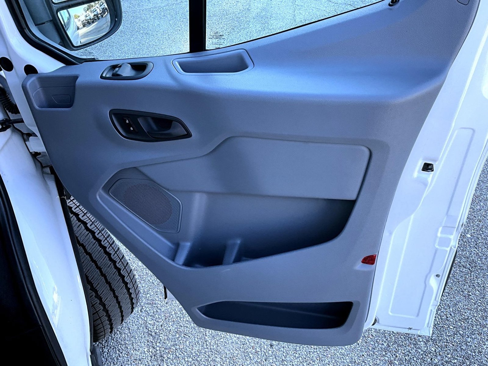 Used 2016 Ford Transit 350 XLT RWD image 17
