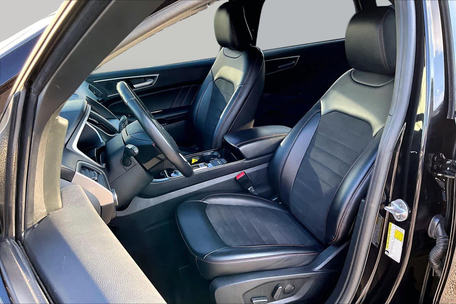 Used 2020 Ford Edge ST-Line FWD image 9