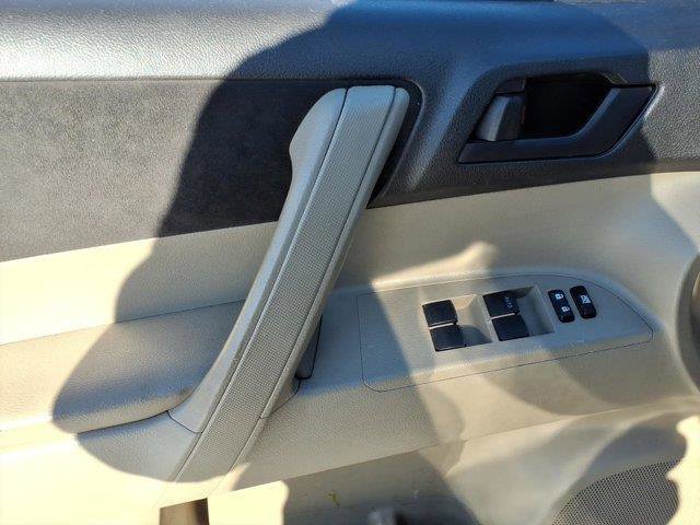 Used 2010 Toyota Highlander 4WD image 17