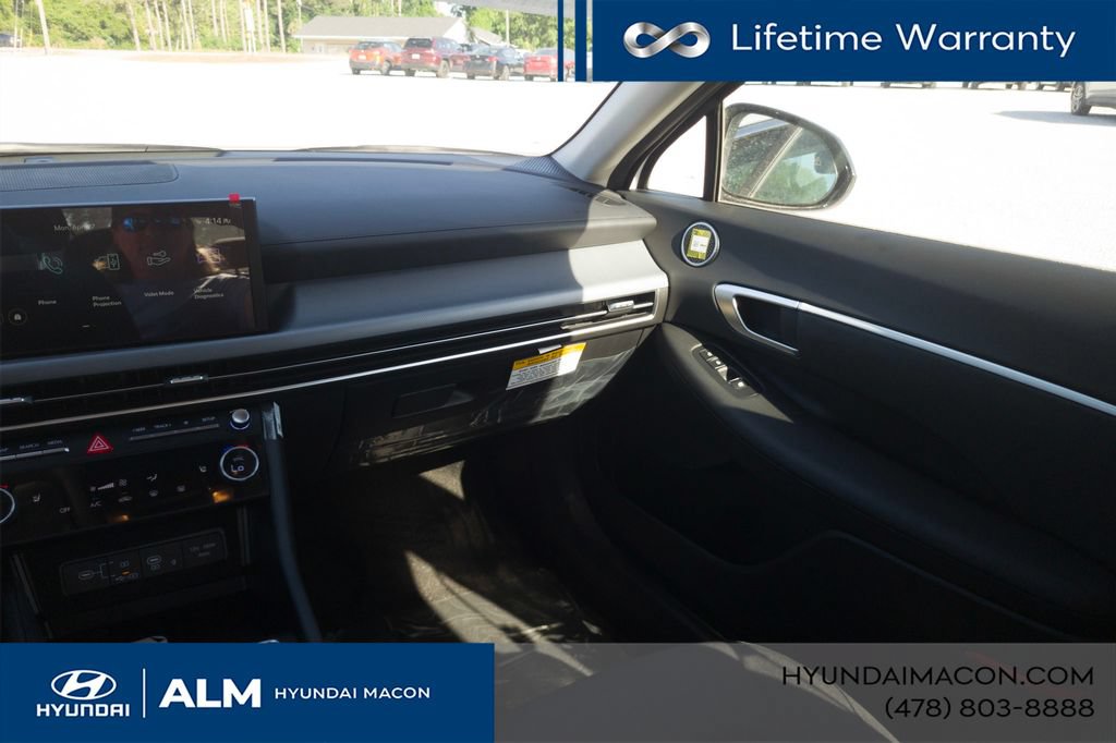 New 2026 Hyundai Sonata SEL FWD image 18