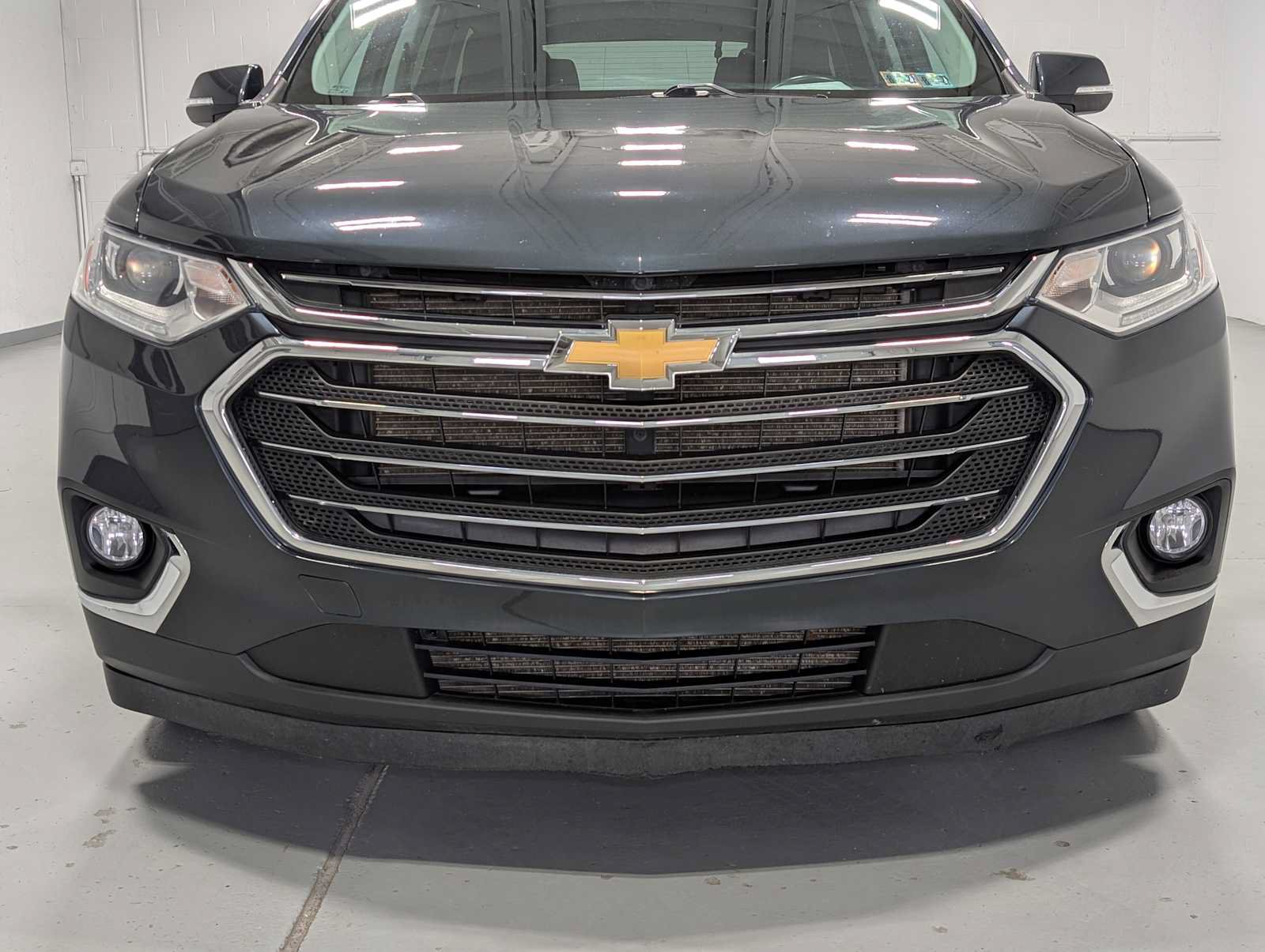 Used 2021 Chevrolet Traverse LT AWD/4WD image 2