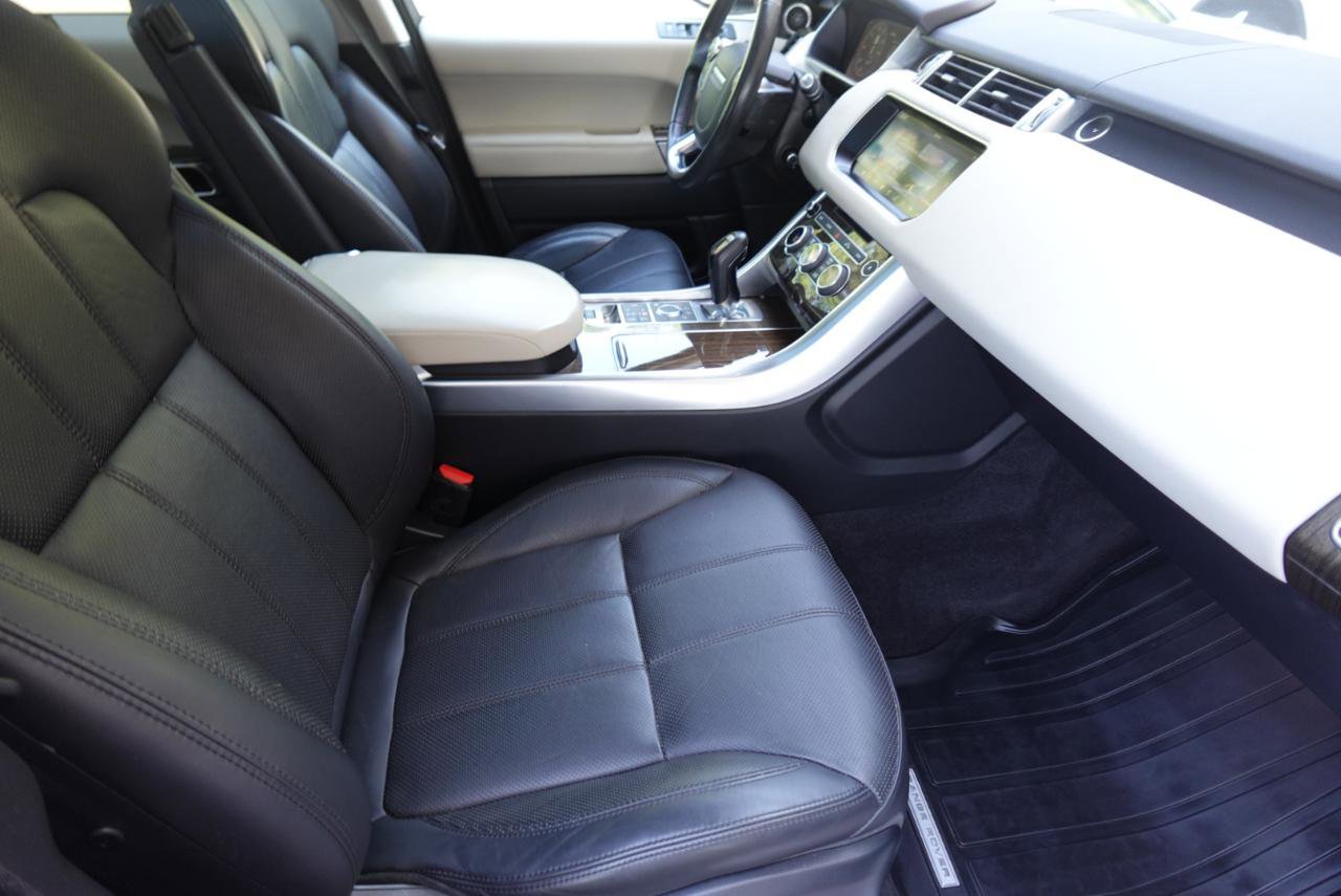 Used 2017 Land Rover Range Rover Sport HSE image 9