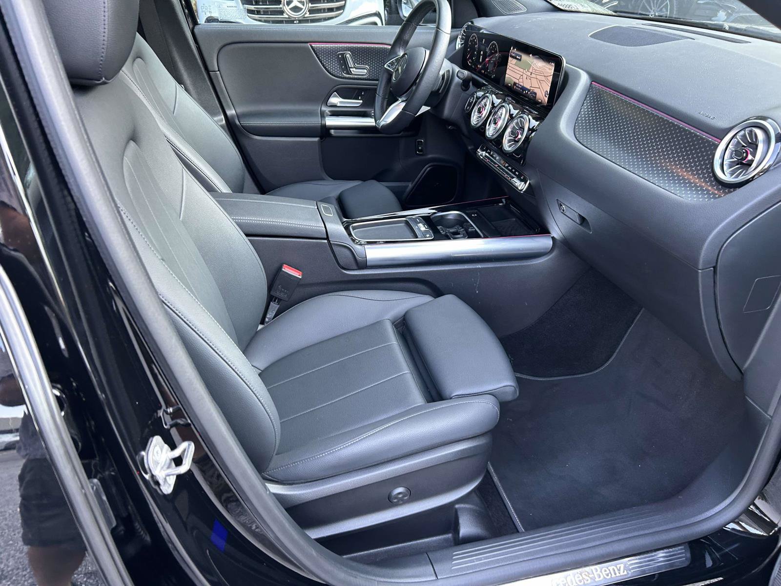 Certified 2025 Mercedes-Benz GLA 250 image 49