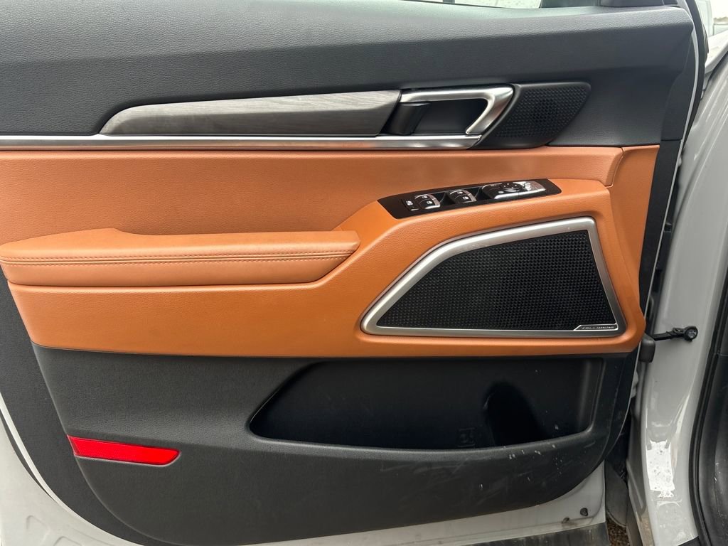 Used 2023 Kia Telluride EX X-Line image 6