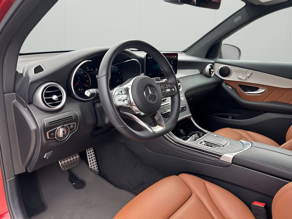 Used 2022 Mercedes-Benz GLC 300 image 27
