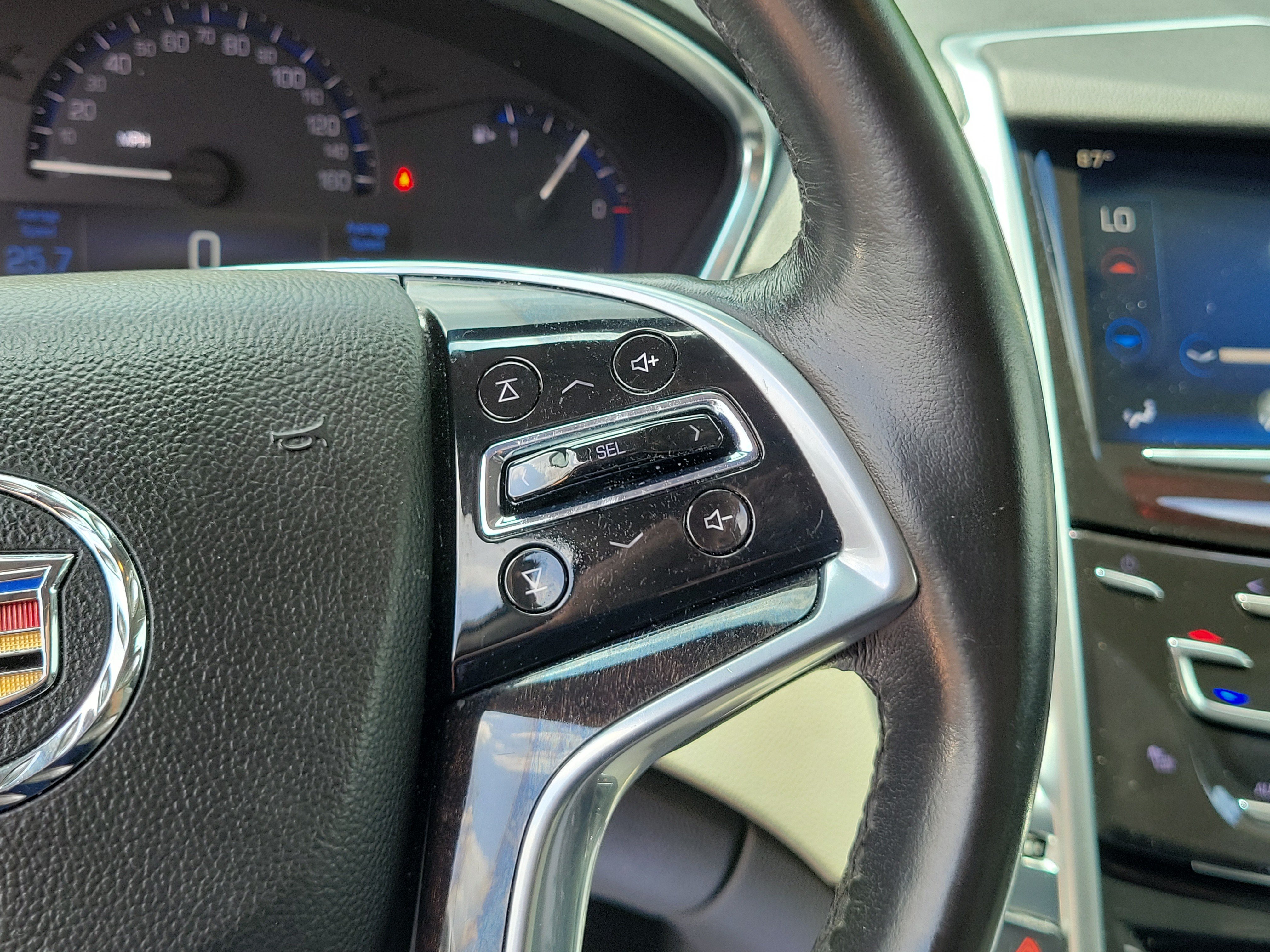 Used 2015 Cadillac SRX Performance w/ Driver Awareness Package FWD image 25