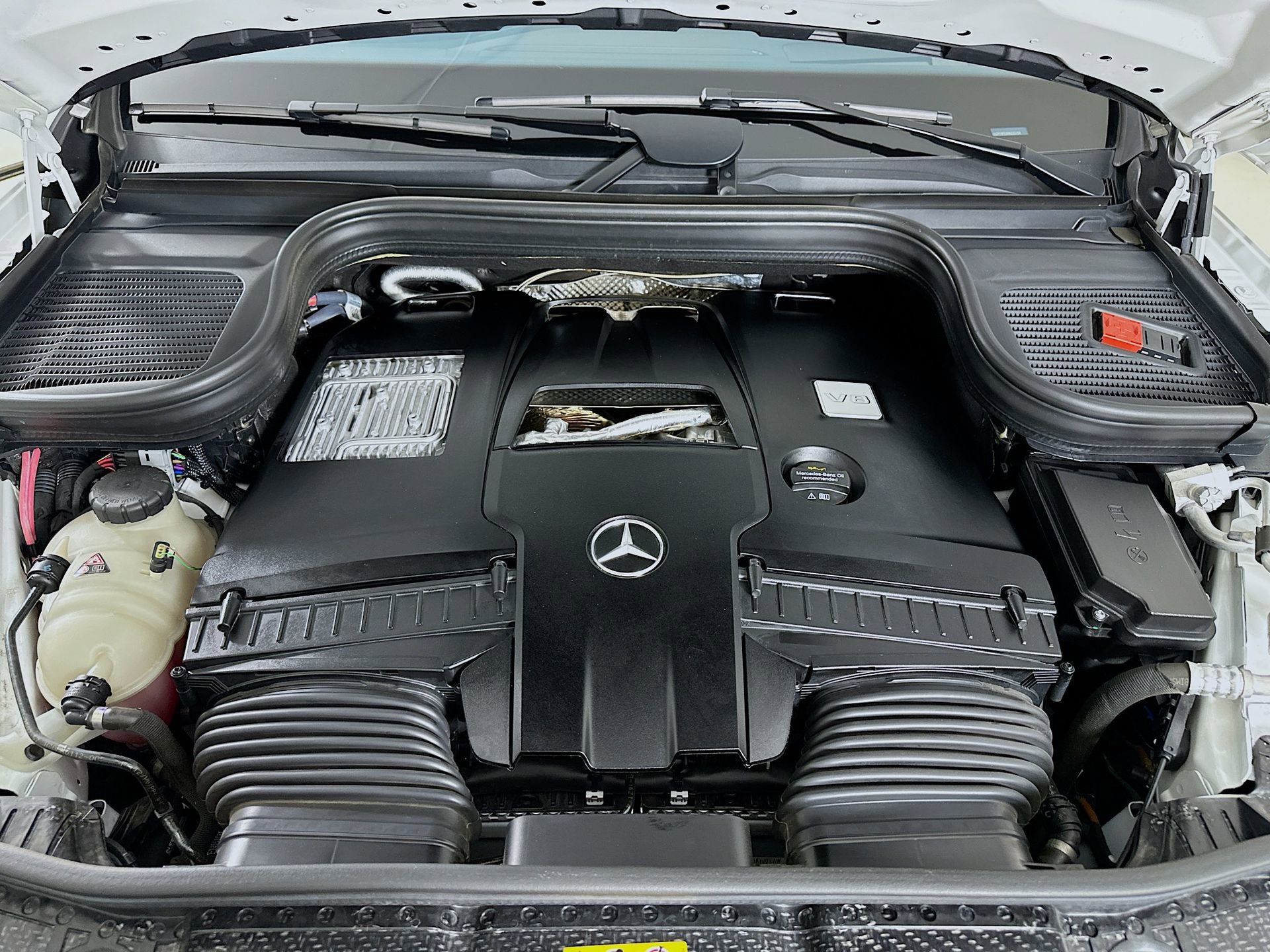 Certified 2024 Mercedes-Benz GLS 580 4MATIC image 34