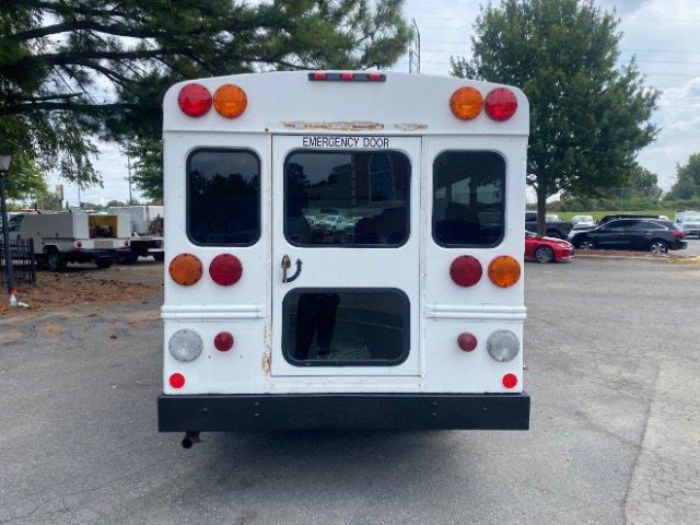 Used 2001 Chevrolet Express 3500 image 6