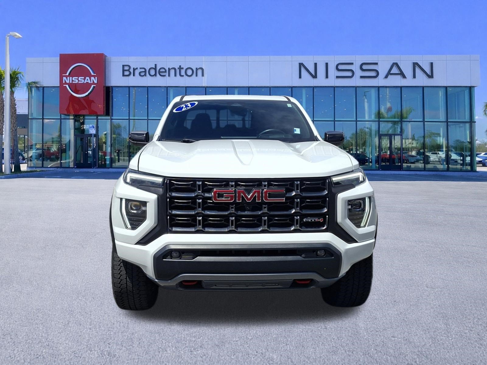 Used 2023 GMC Canyon AT4 w/ AT4 Premium Package AWD/4WD image 2