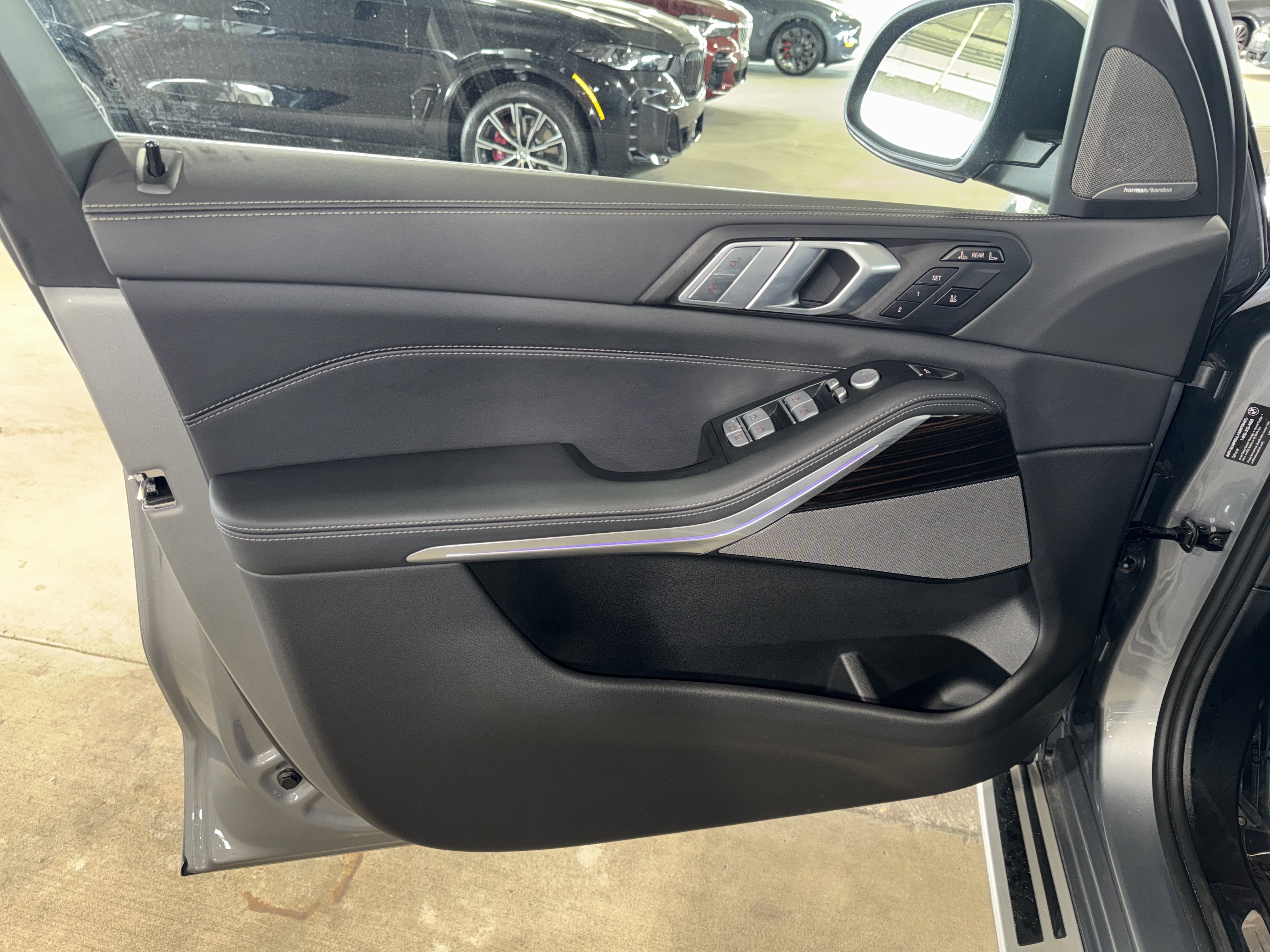 Used 2026 BMW X7 xDrive40i image 18