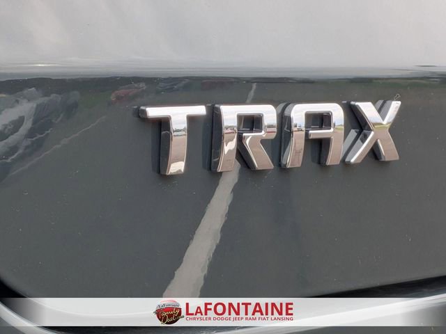 Used 2025 Chevrolet Trax LT w/ LT Convenience Package image 10