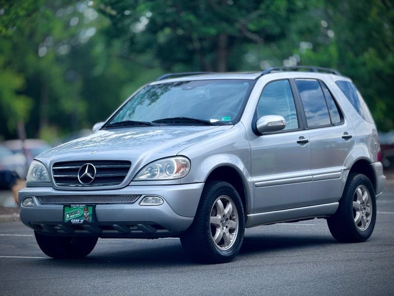 Used 2004 Mercedes-Benz ML 500 4MATIC image 3