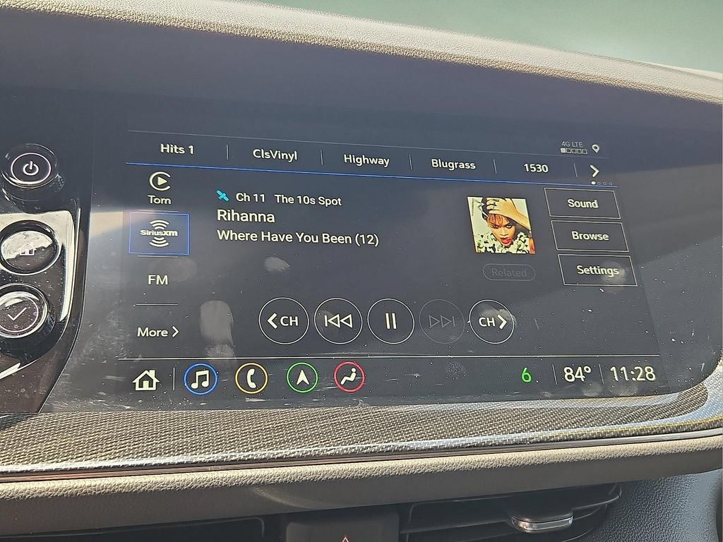 Used 2022 Buick Envision Essence w/ Technology Package I AWD/4WD image 16