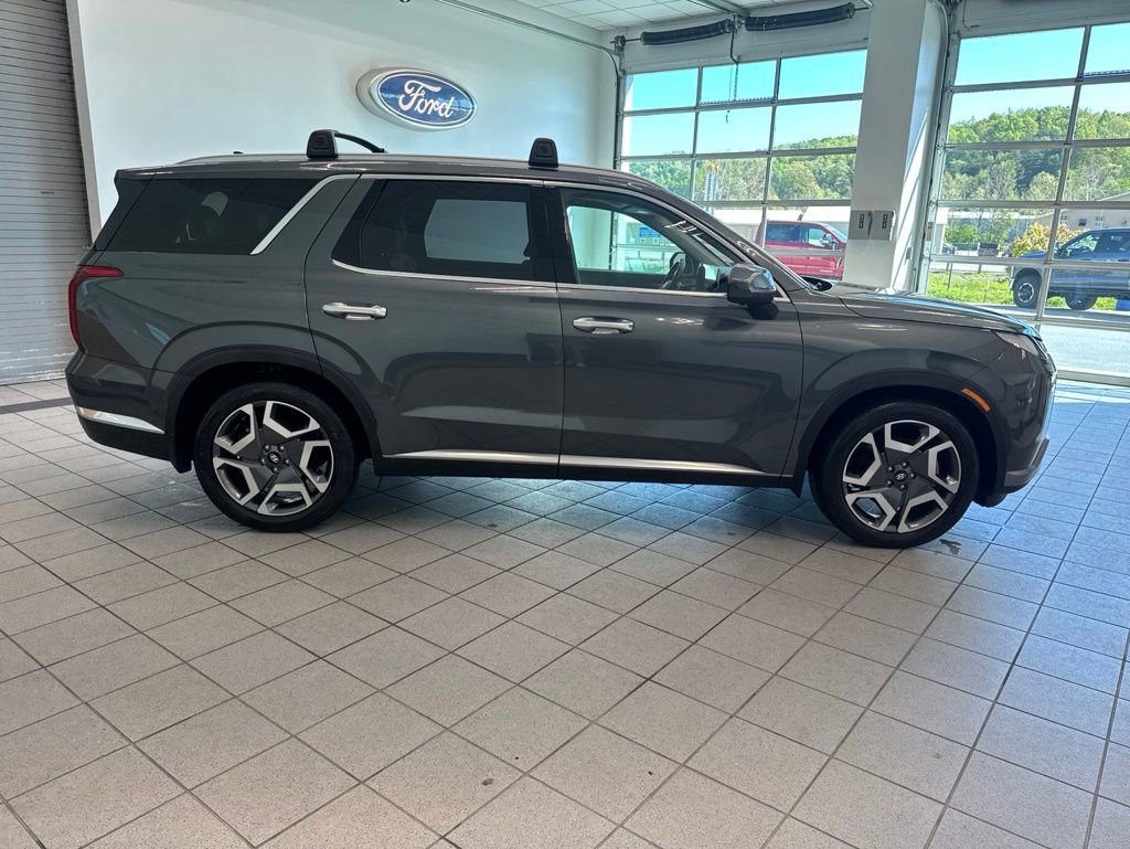 Used 2023 Hyundai Palisade Limited w/ Winter Package AWD/4WD image 20