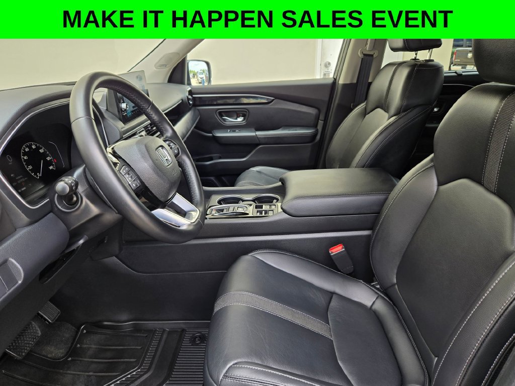 Used 2023 Honda Pilot Touring image 9