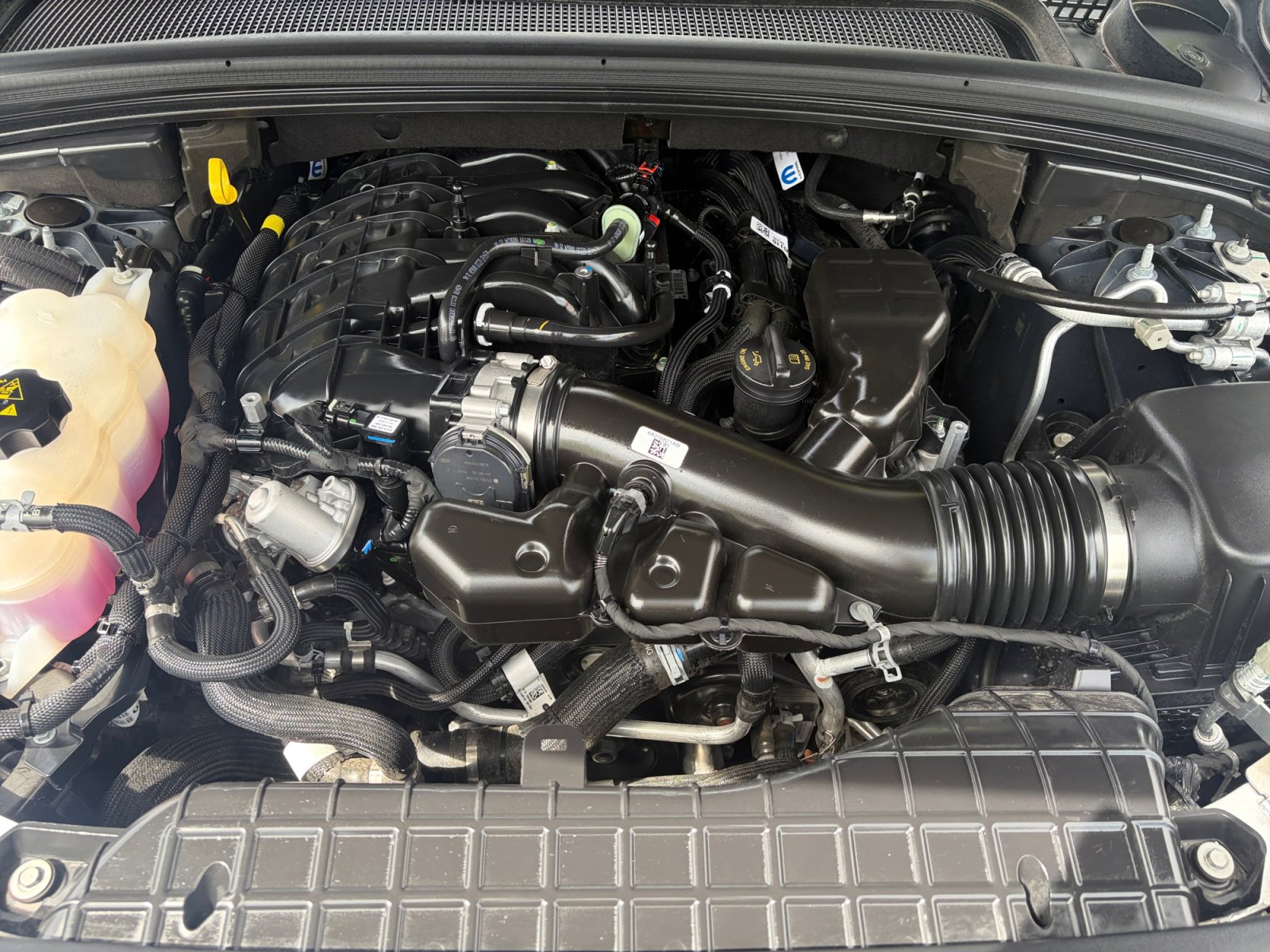 Used 2025 Jeep Grand Cherokee Altitude image 31