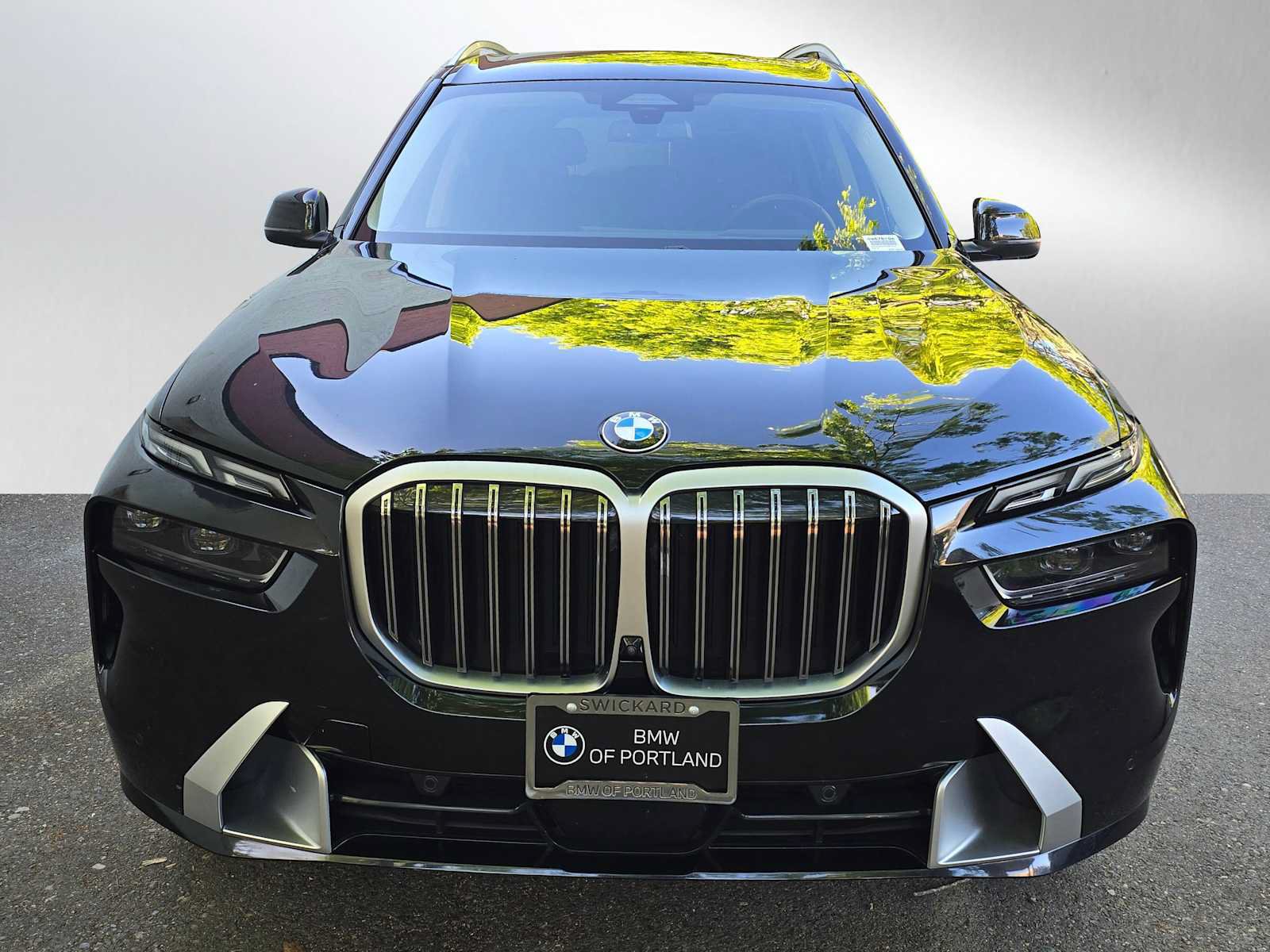 Used 2025 BMW X7 xDrive40i AWD/4WD image 8
