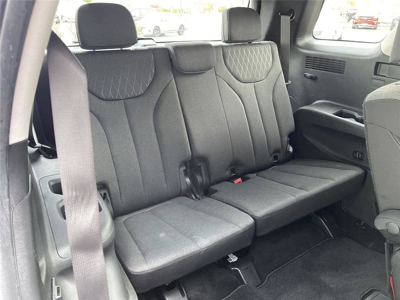 Used 2022 Hyundai Palisade SEL image 36