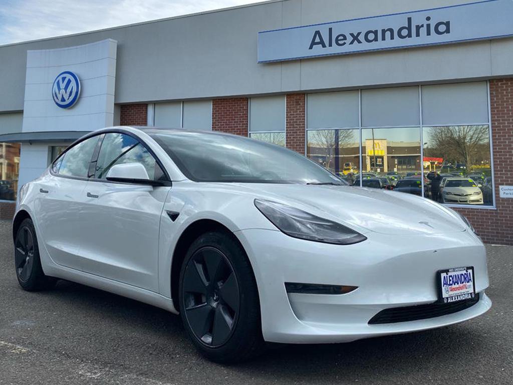 Used 2023 Tesla Model 3 Standard Range RWD image 1